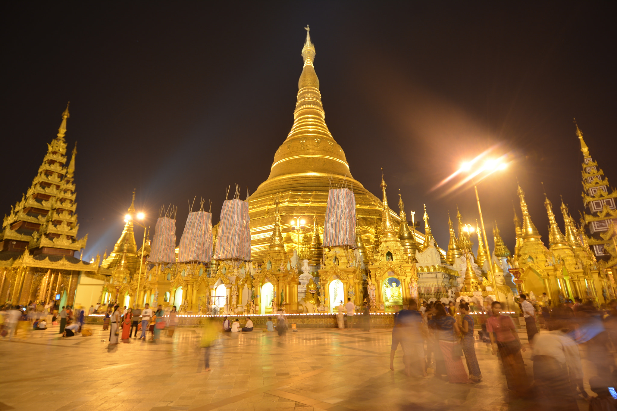 Nikon D7100 + Tokina AT-X Pro 12-24mm F4 (IF) DX sample photo. Shwedagon pagoda in yangon photography