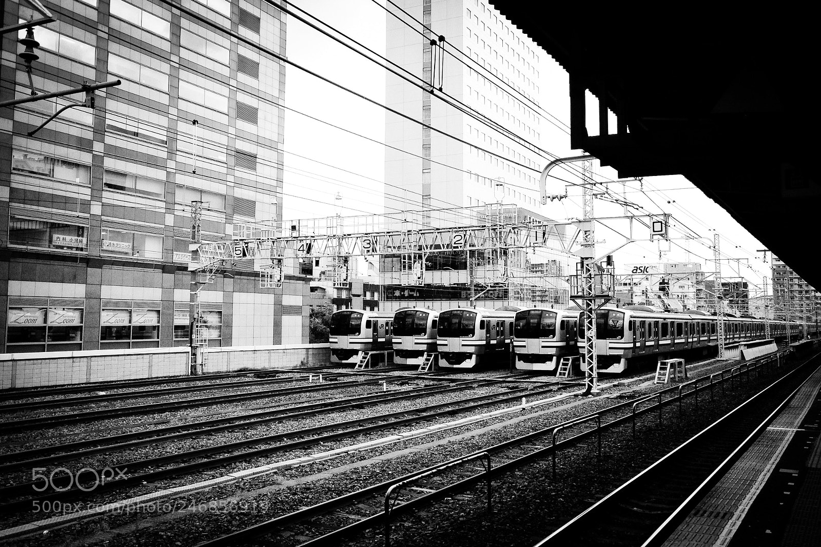 Apple iPhone 4S sample photo. Trains race photography