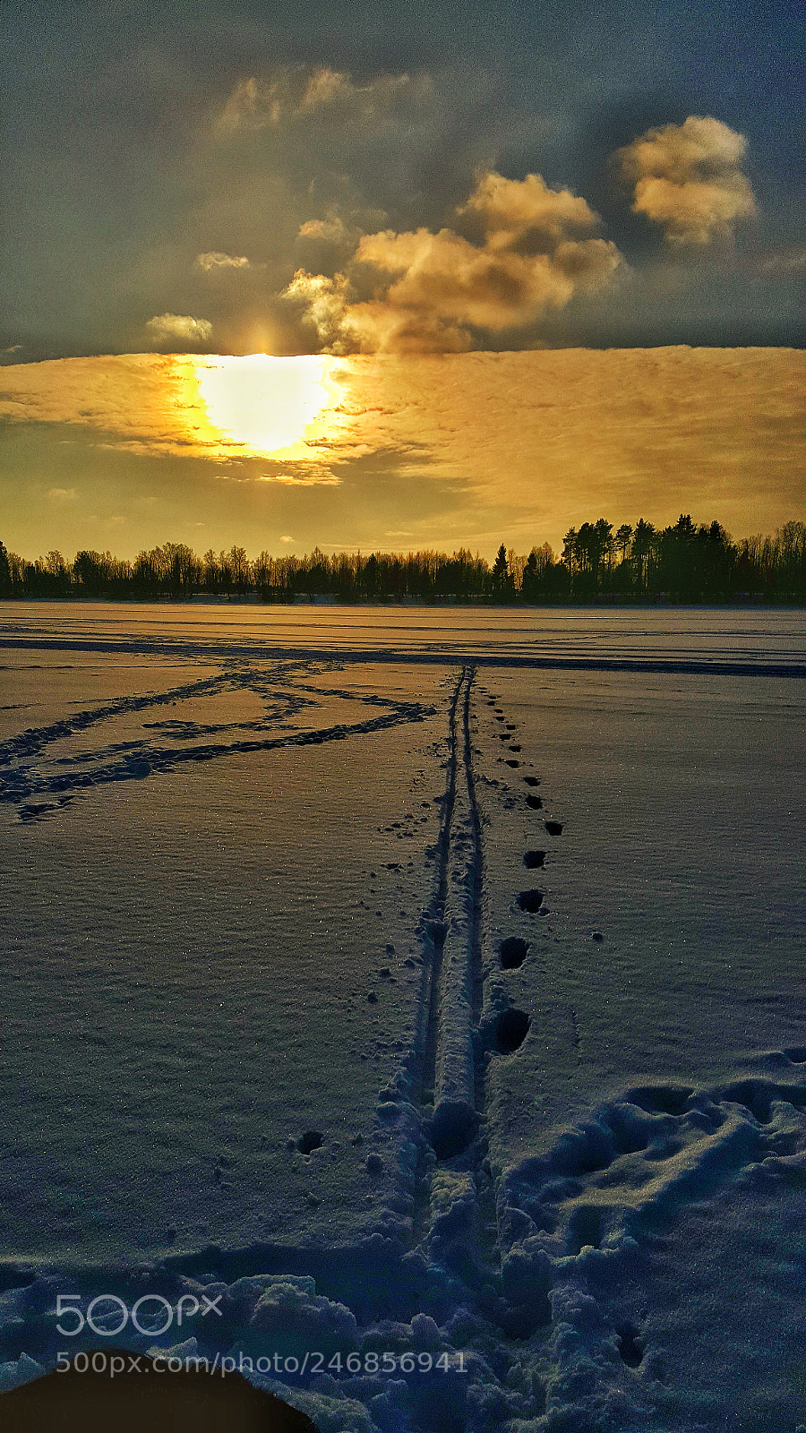 Samsung Galaxy S6 sample photo. Skitracks in the snow photography