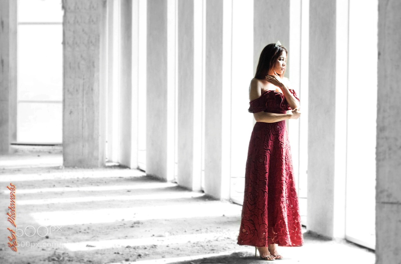 Fujifilm X-T1 sample photo. Red on white photography