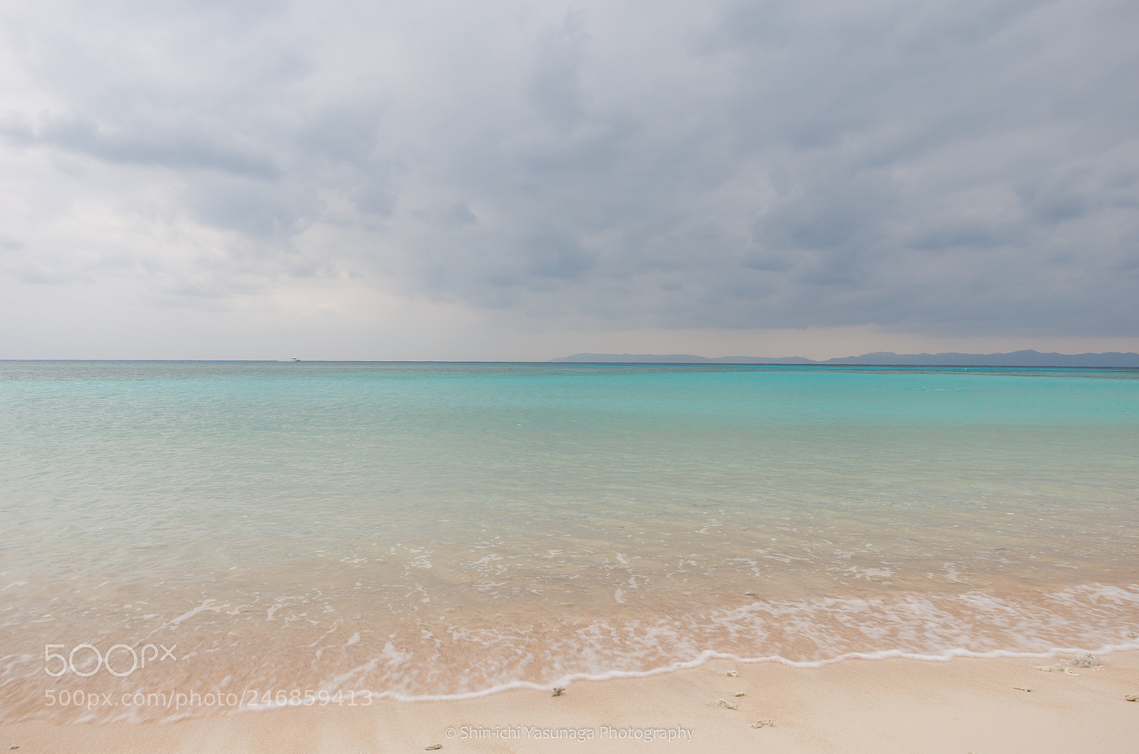 Pentax K-30 sample photo. Blue sea beach photography