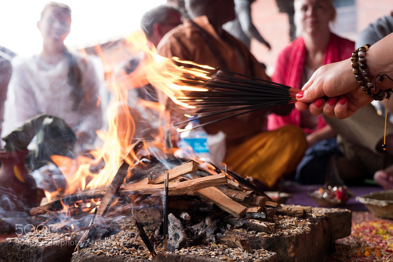 Panasonic Lumix DMC-GH4 sample photo. Puja hinduism bramin golden photography