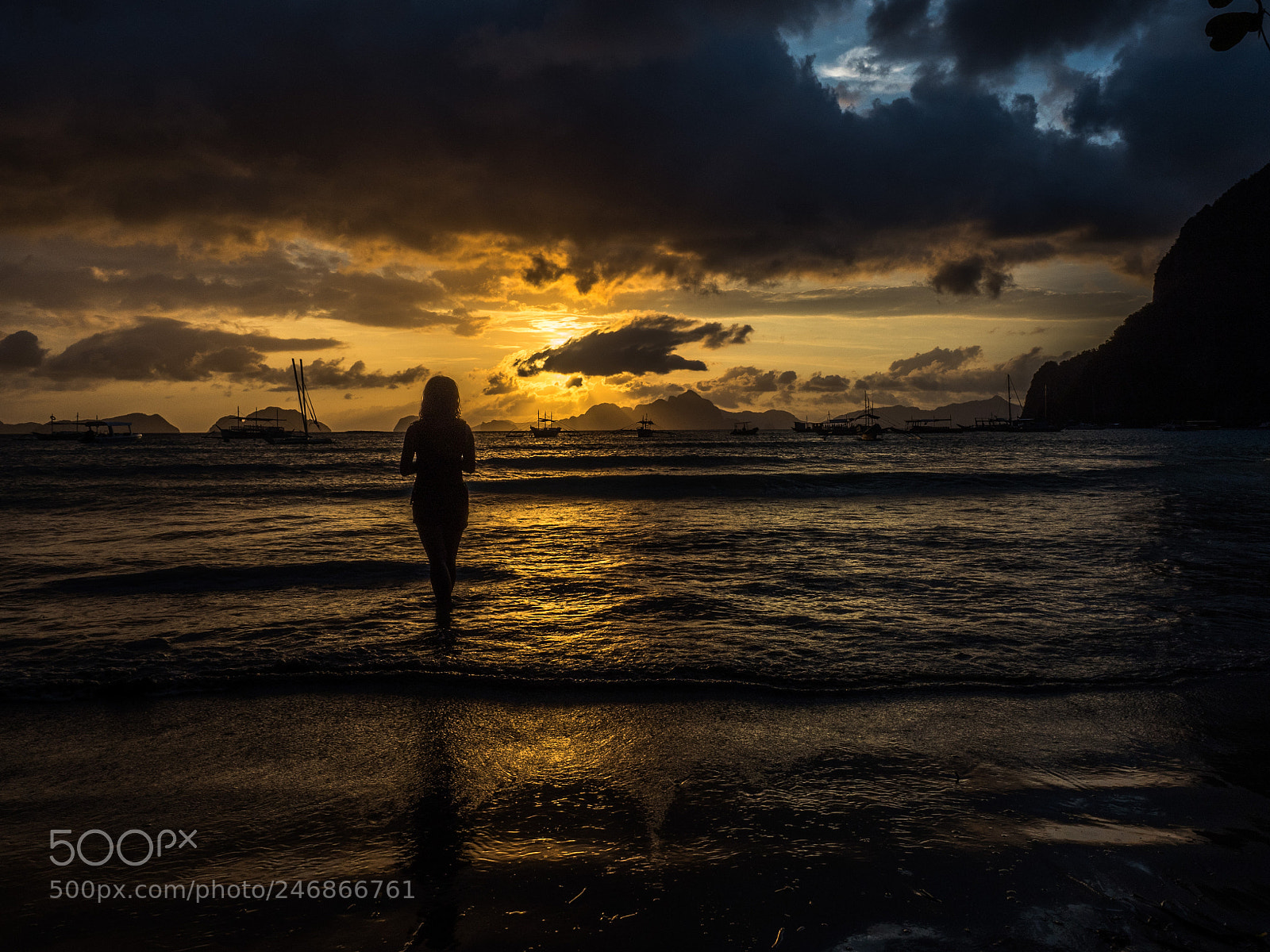 Olympus OM-D E-M5 II sample photo. A mermaid by the photography