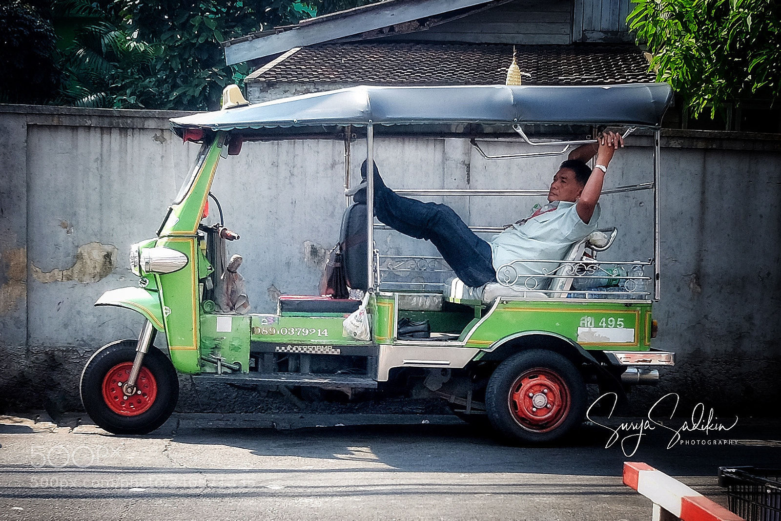 Fujifilm X70 sample photo. Relaxed photography