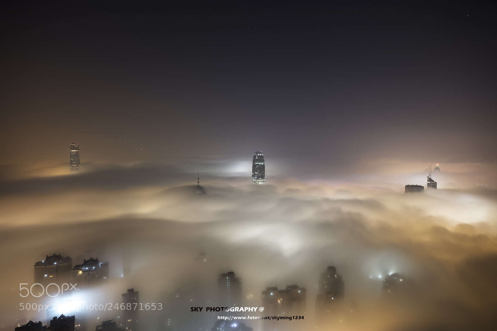 Canon EOS 5DS R sample photo. 香港雲海 photography