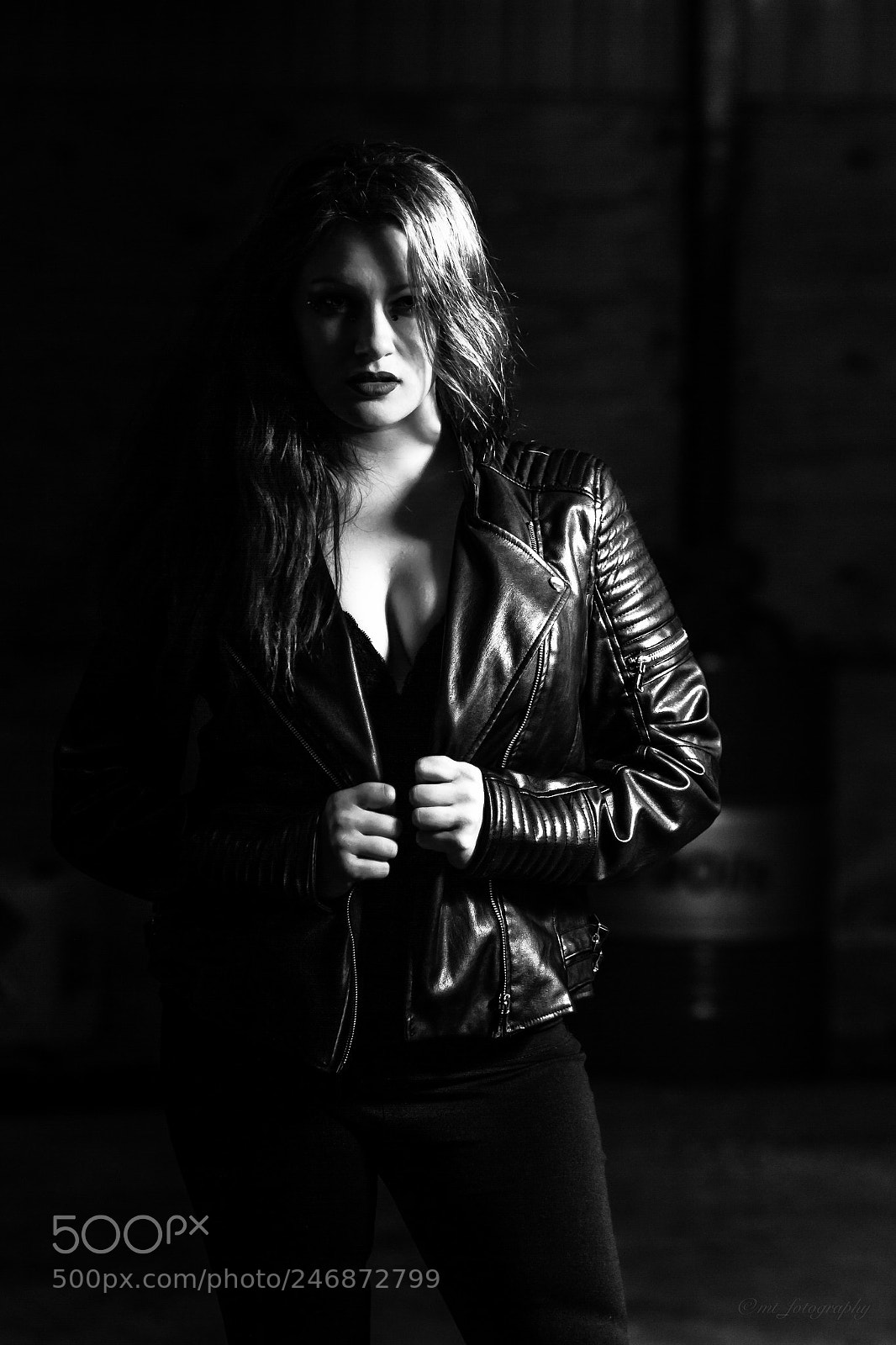 Canon EOS 7D sample photo. Dark girl photography