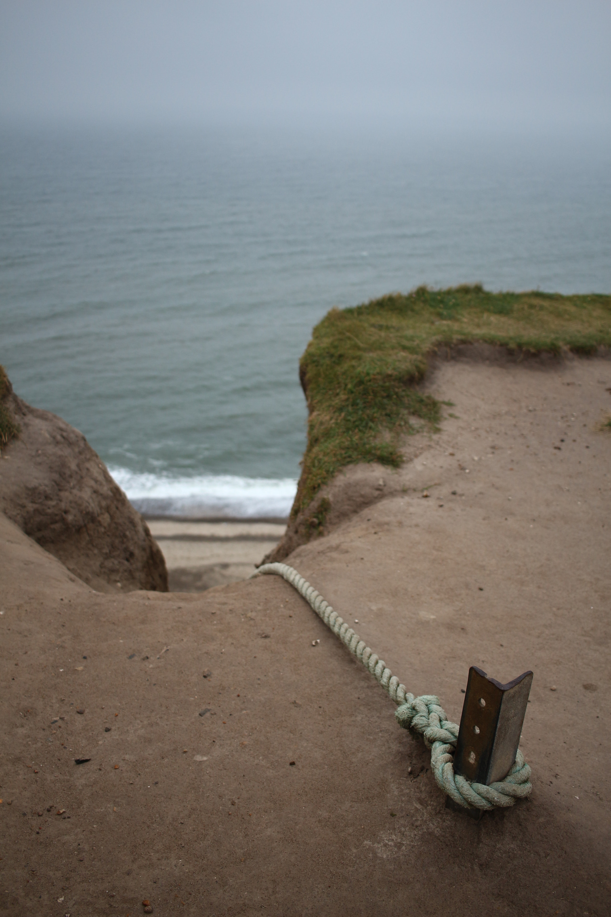 Canon EF-S 24mm F2.8 STM sample photo. - the descend - photography