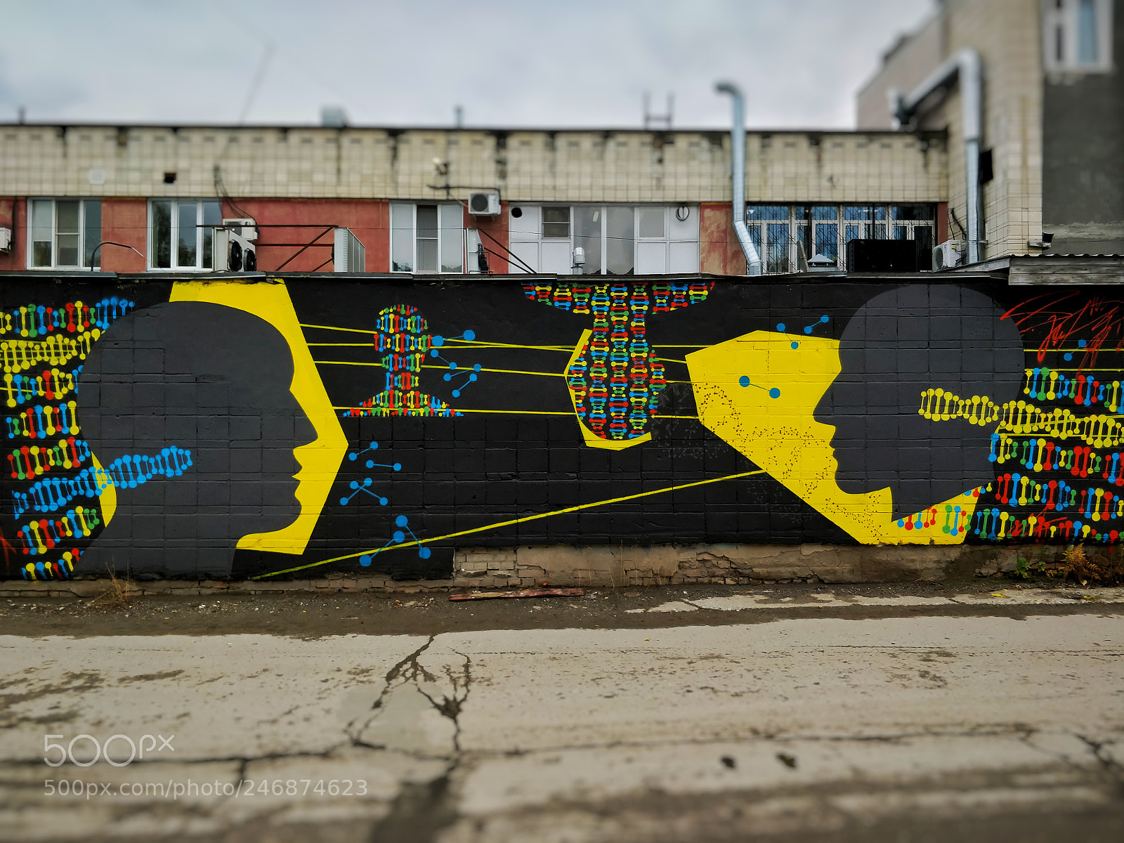 OnePlus 5 sample photo. Campus urban art photography