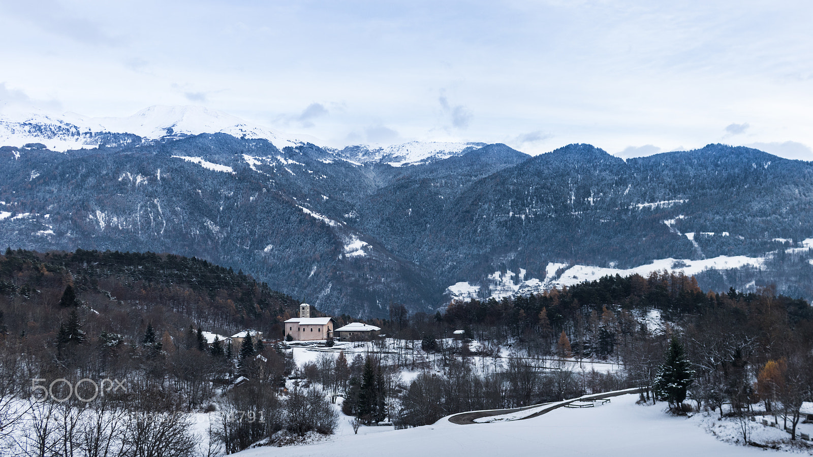 Canon EOS 750D (EOS Rebel T6i / EOS Kiss X8i) sample photo. Winter photography
