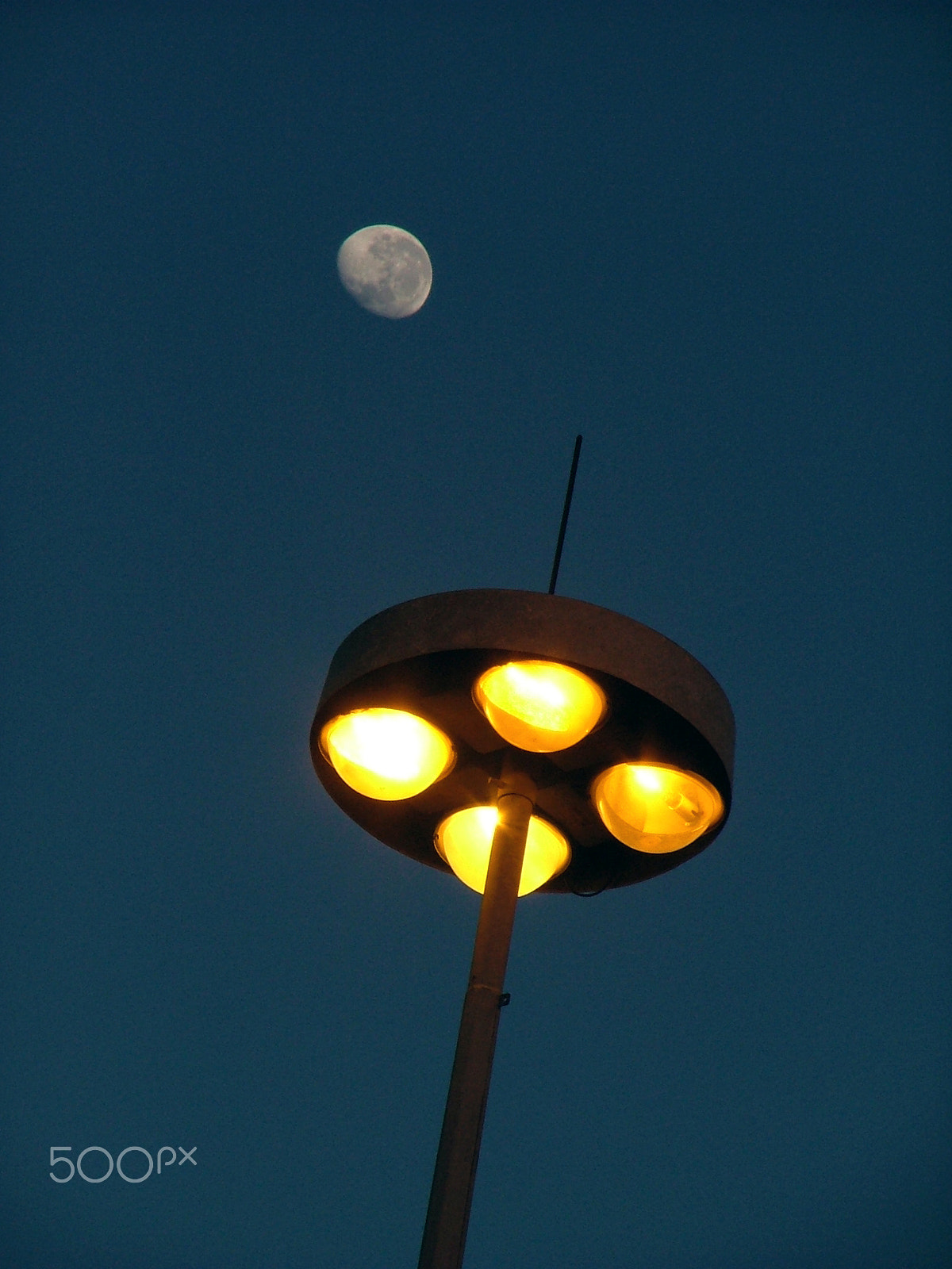 Fujifilm FinePix S5000 sample photo. Freeway lights and the moon, johannesburg photography