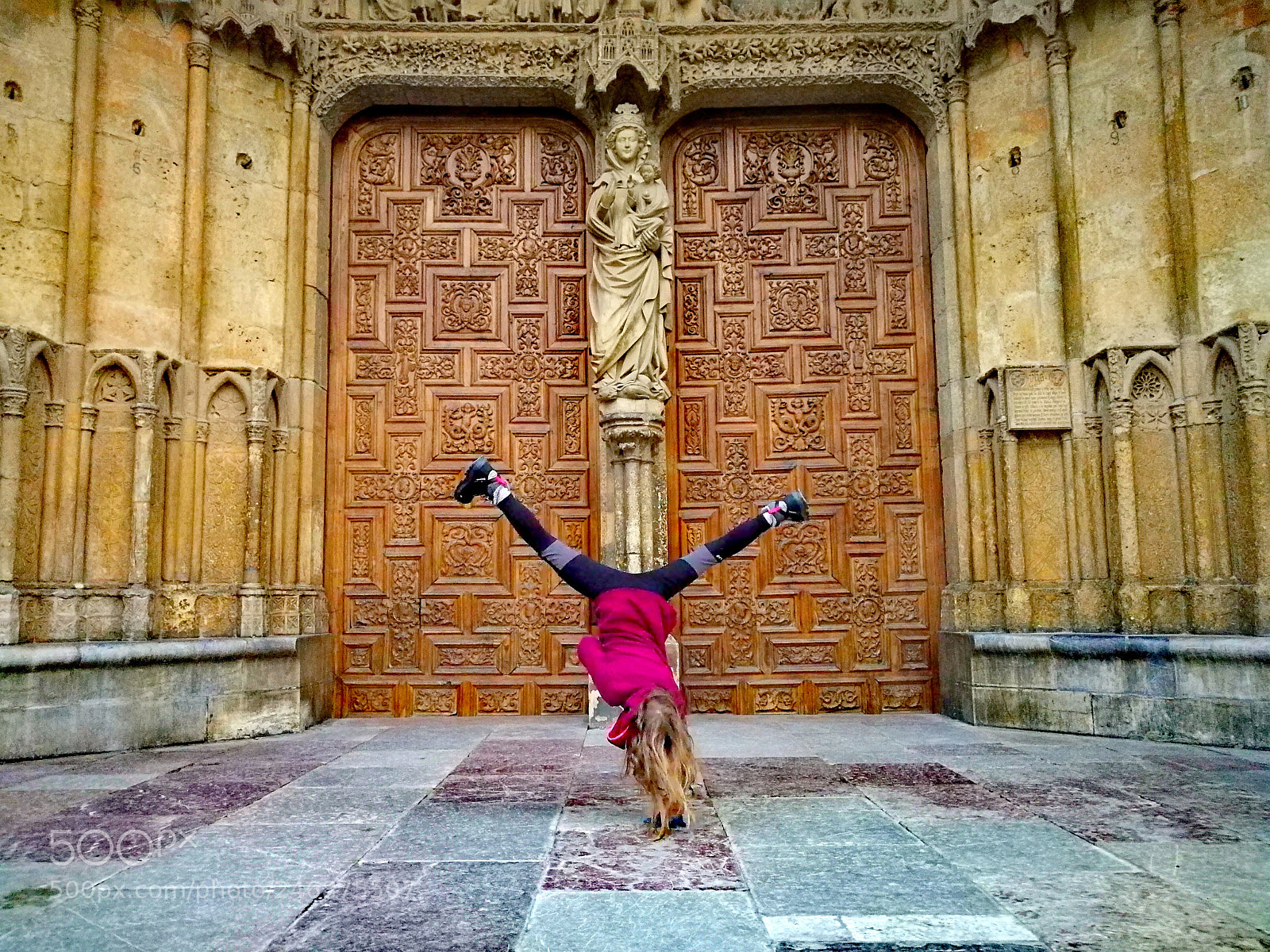 HUAWEI P10 Plus sample photo. Upside down cartwheel photography