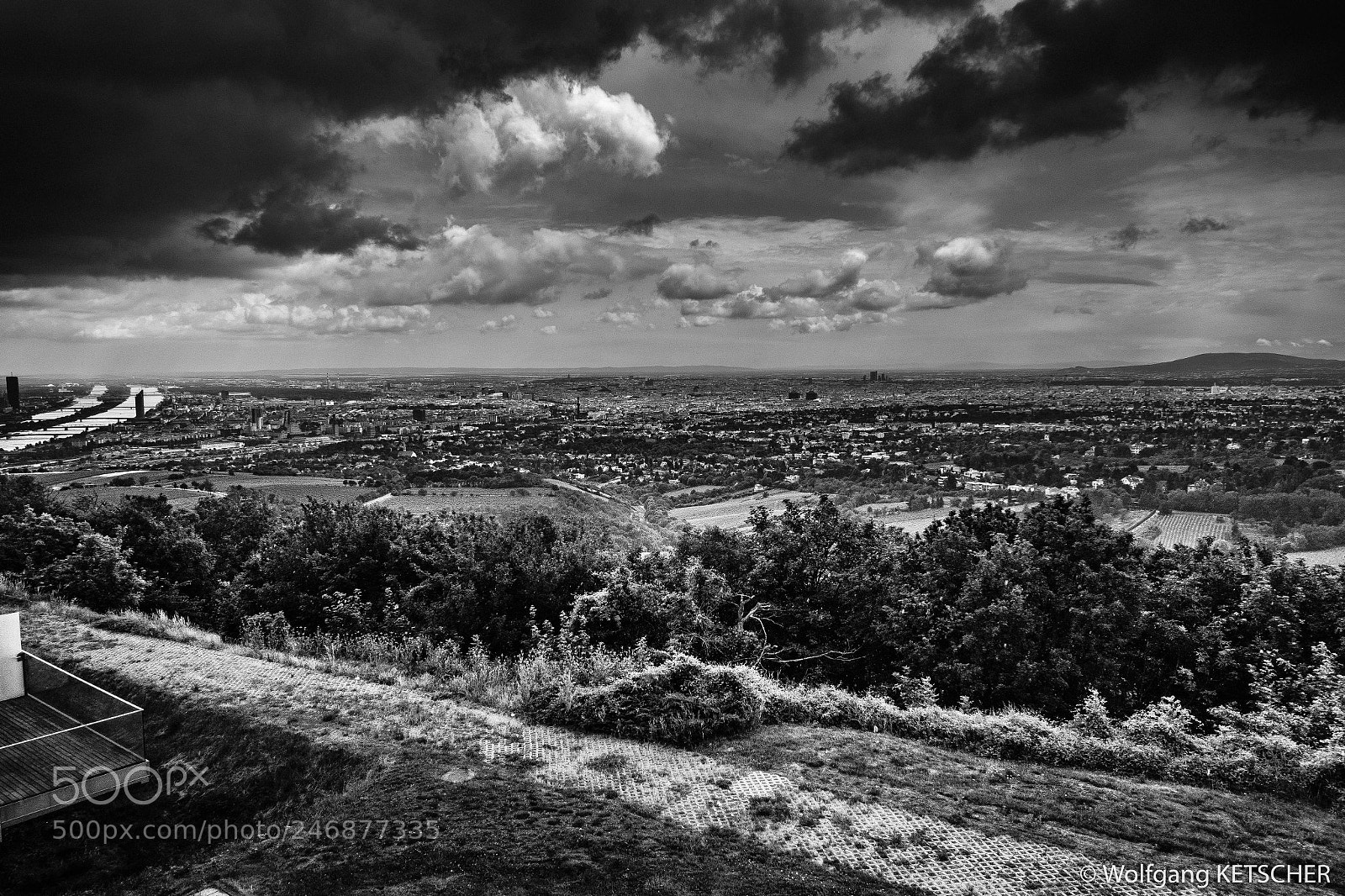 Sony Cyber-shot DSC-RX100 III sample photo. Thunderstorm over vienna photography