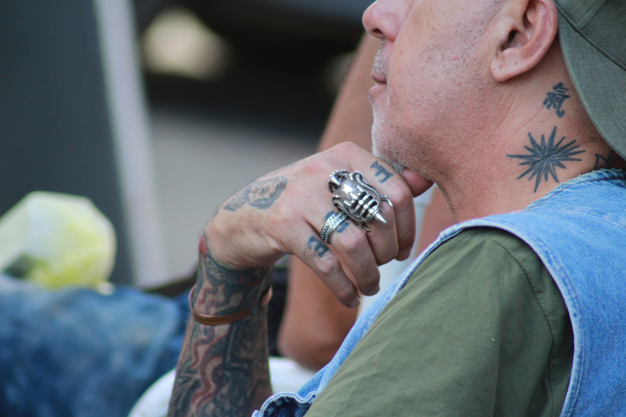 Canon EOS 700D (EOS Rebel T5i / EOS Kiss X7i) sample photo. Heavy rings photography