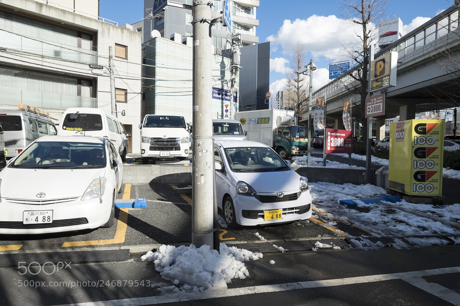 Fujifilm X-T1 sample photo. Tokyo.港区南青山　七丁目交差点近く photography