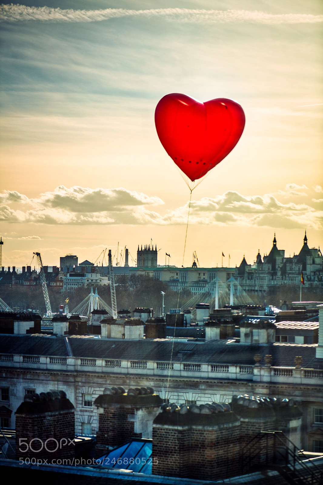 Nikon D850 sample photo. Heart over somerset house photography