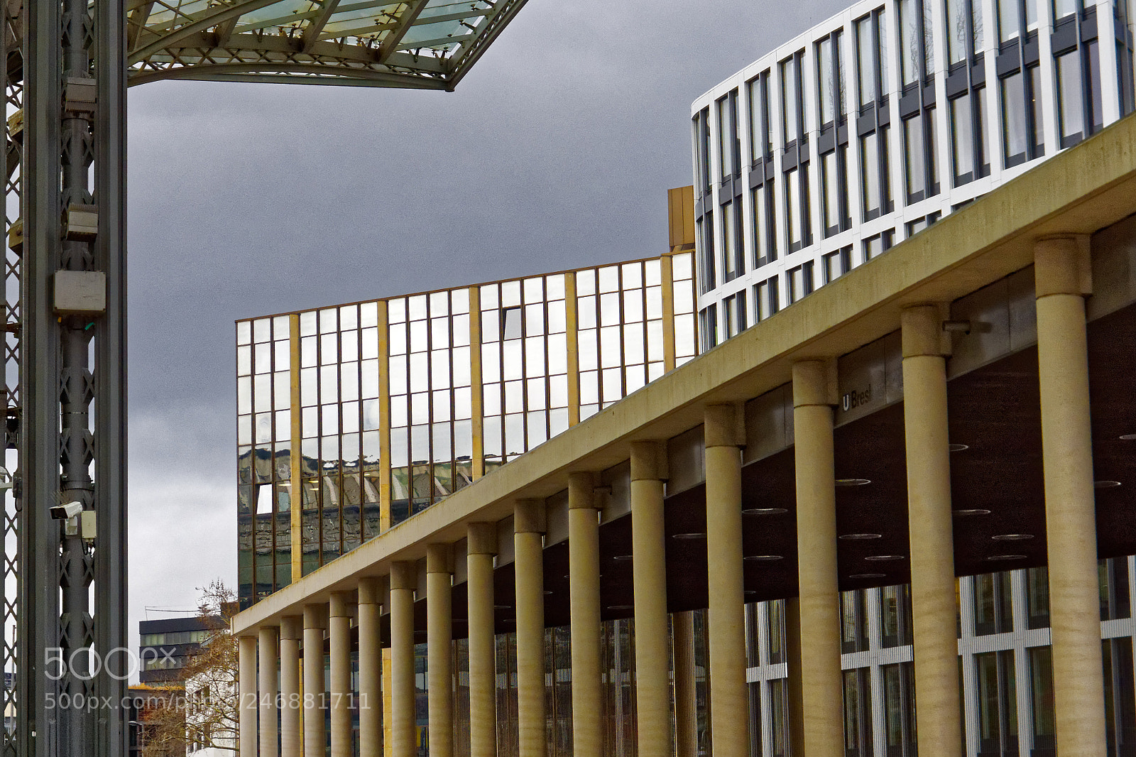 Olympus OM-D E-M10 sample photo. Buildings in cologne photography