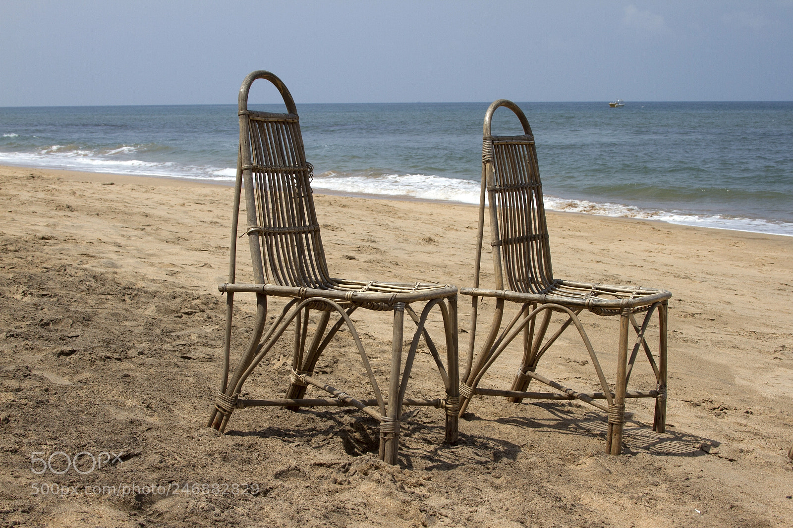 Canon EOS 7D sample photo. Two wattled chairs stand photography
