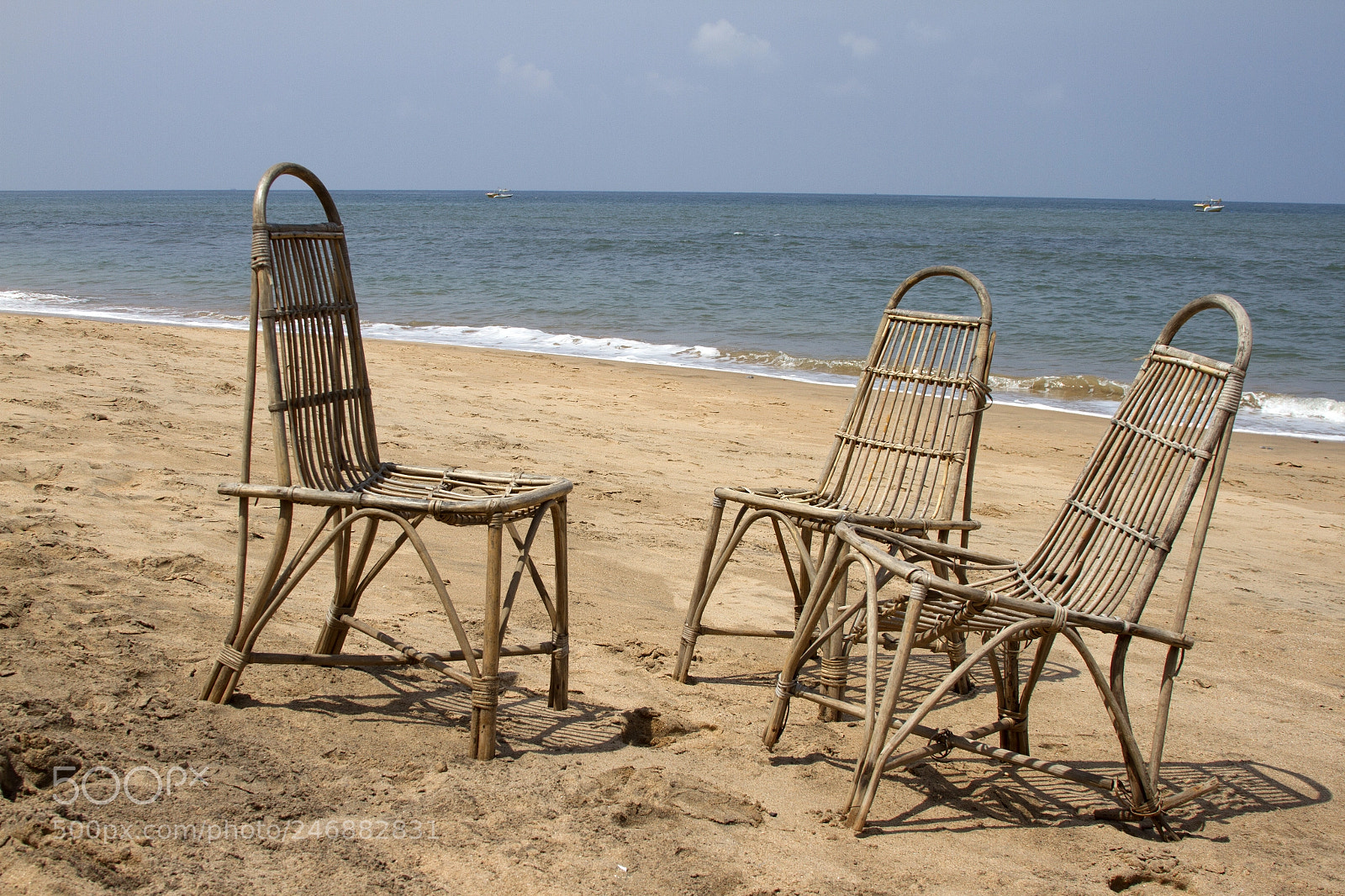 Canon EOS 7D sample photo. Three wattled chairs stand photography