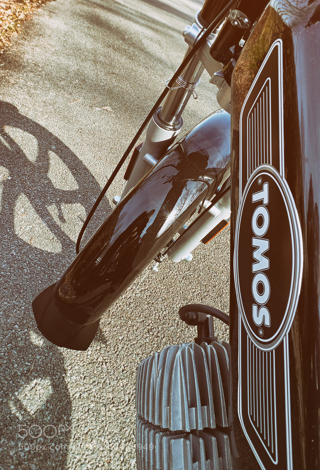 Fujifilm X-T10 sample photo. A retro ride photography