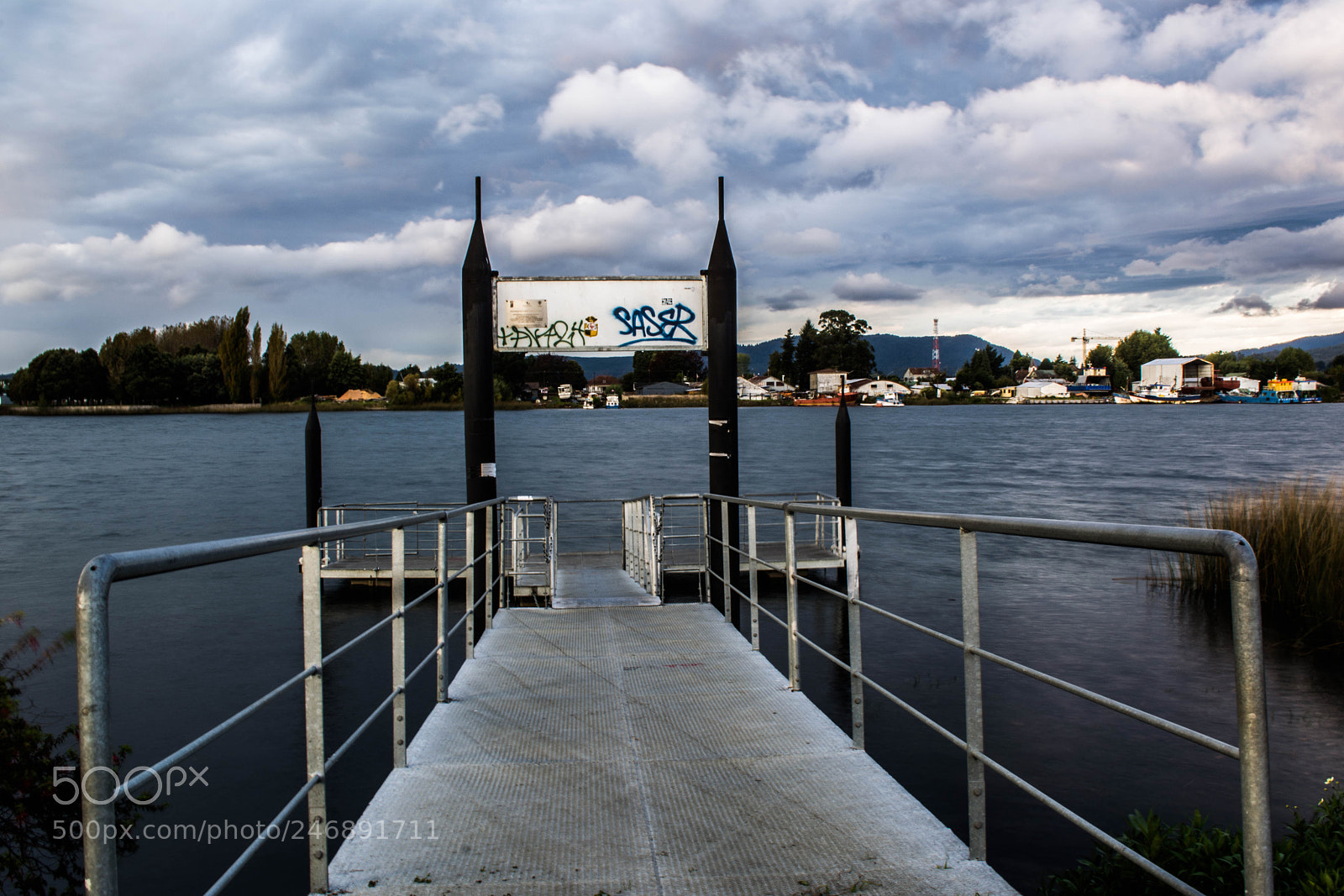 Nikon D5200 sample photo. Valdivia river photography
