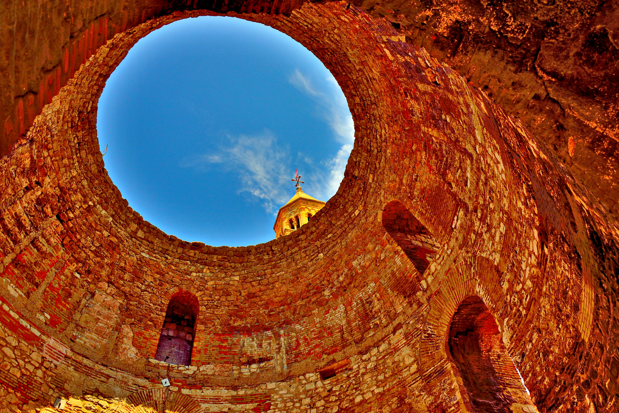 Nikon D800 + Nikon AF-S Nikkor 28-300mm F3.5-5.6G ED VR sample photo. Croatia split strange view of gate of the city photography