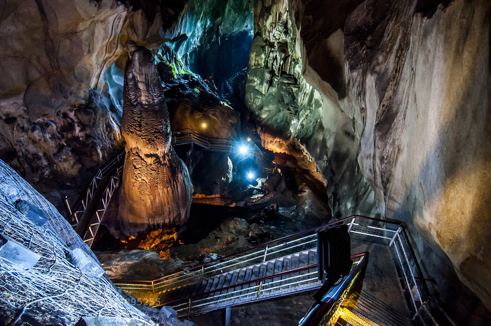 Nikon D90 sample photo. Gua tempurung caves photography