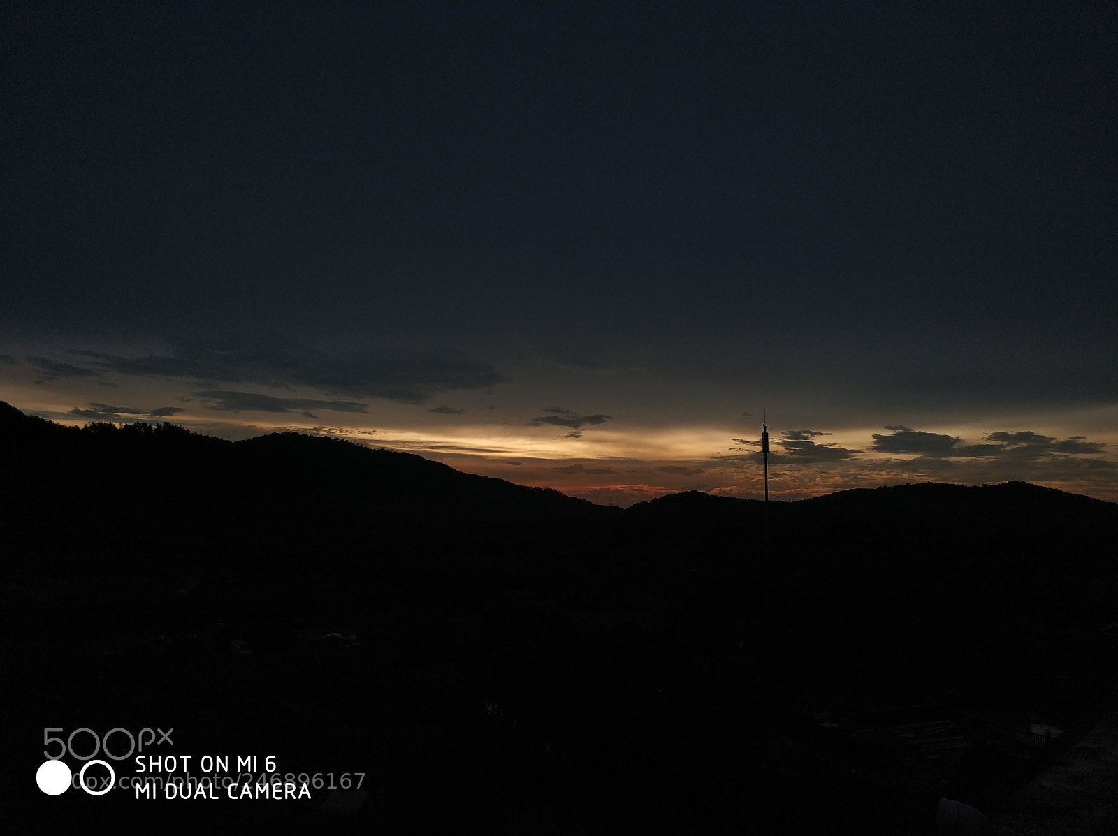 Xiaomi MI6 sample photo. Nightfall photography