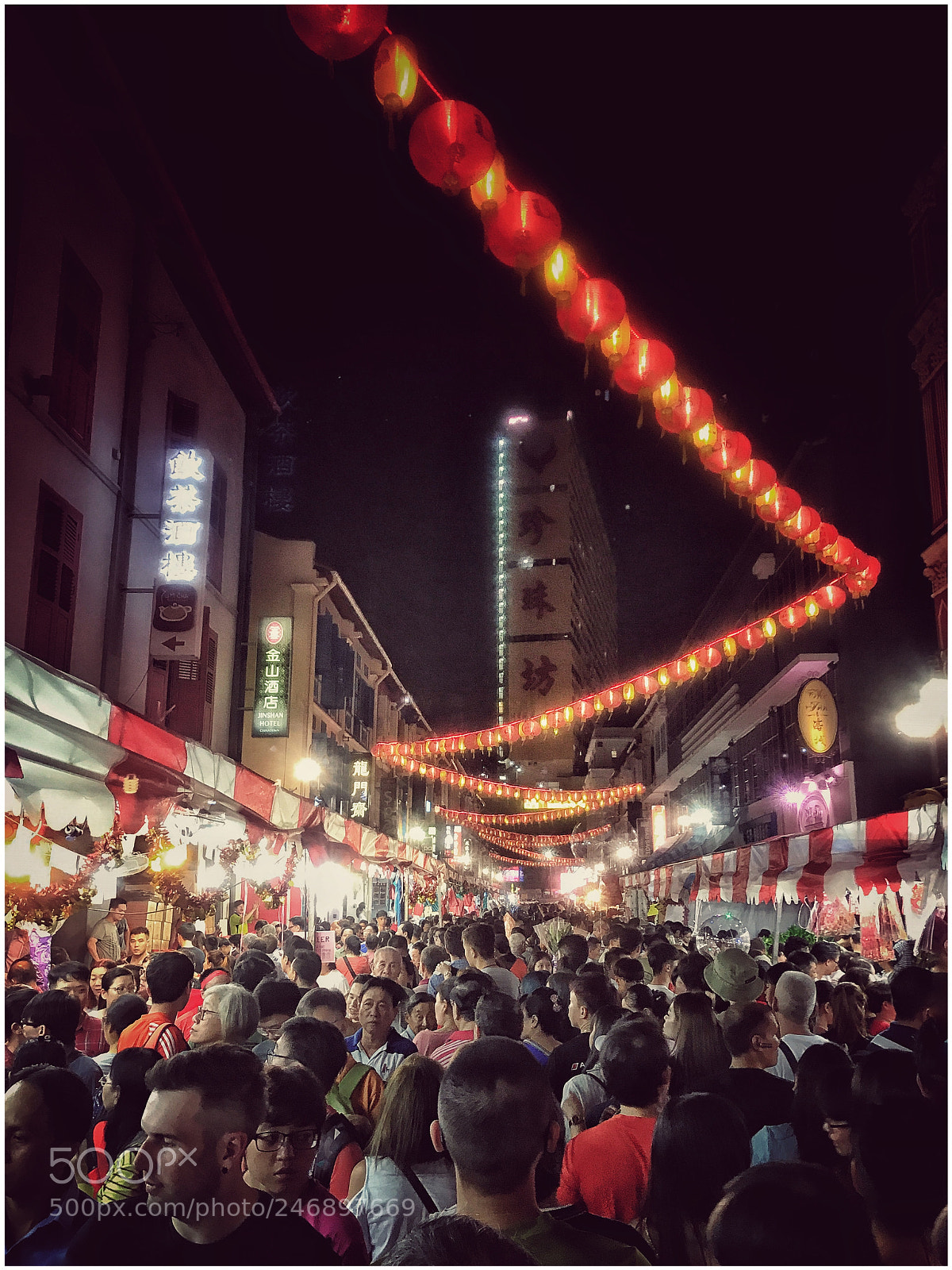 Apple iPhone 7 sample photo. Chinese new year crowd photography