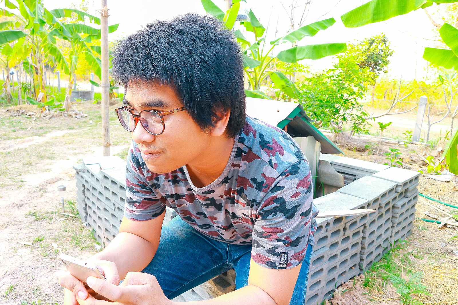 Canon EOS M10 sample photo. Brown skin soldier smile photography