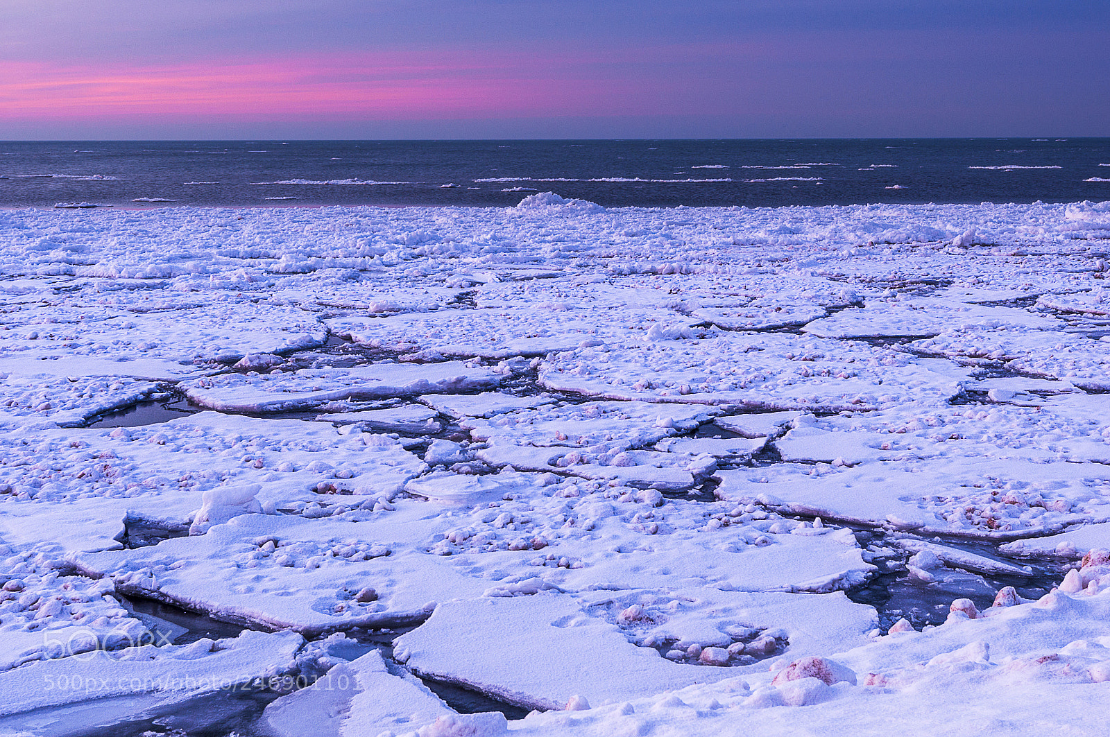 Nikon D90 sample photo. Lake michigan is melting photography