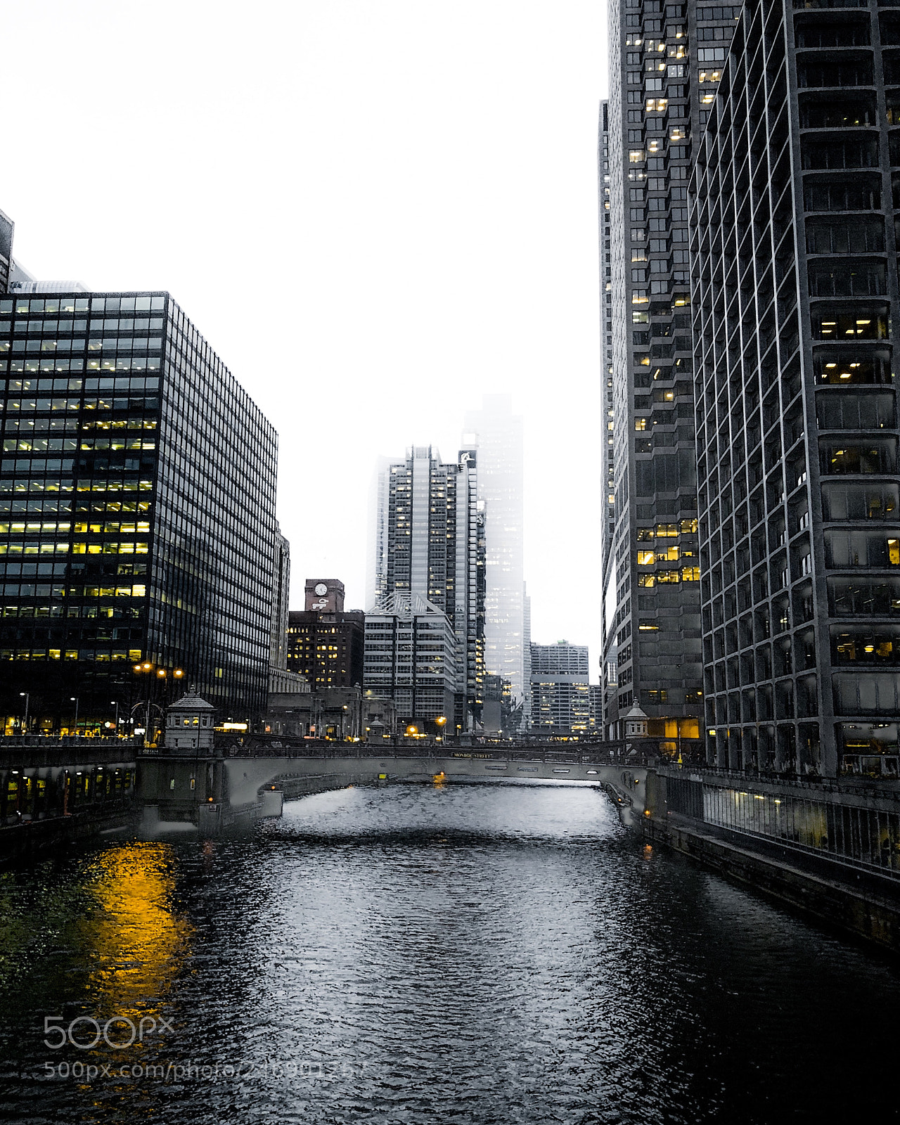 Apple iPhone X sample photo. Downtown chicago river photography