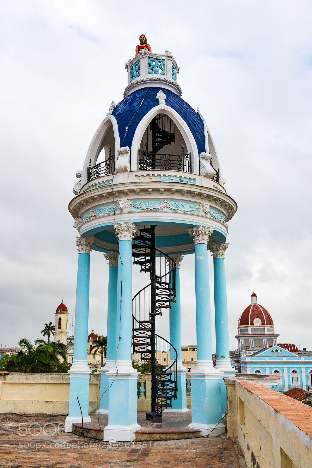 Canon EOS M3 sample photo. Beans on tower photography