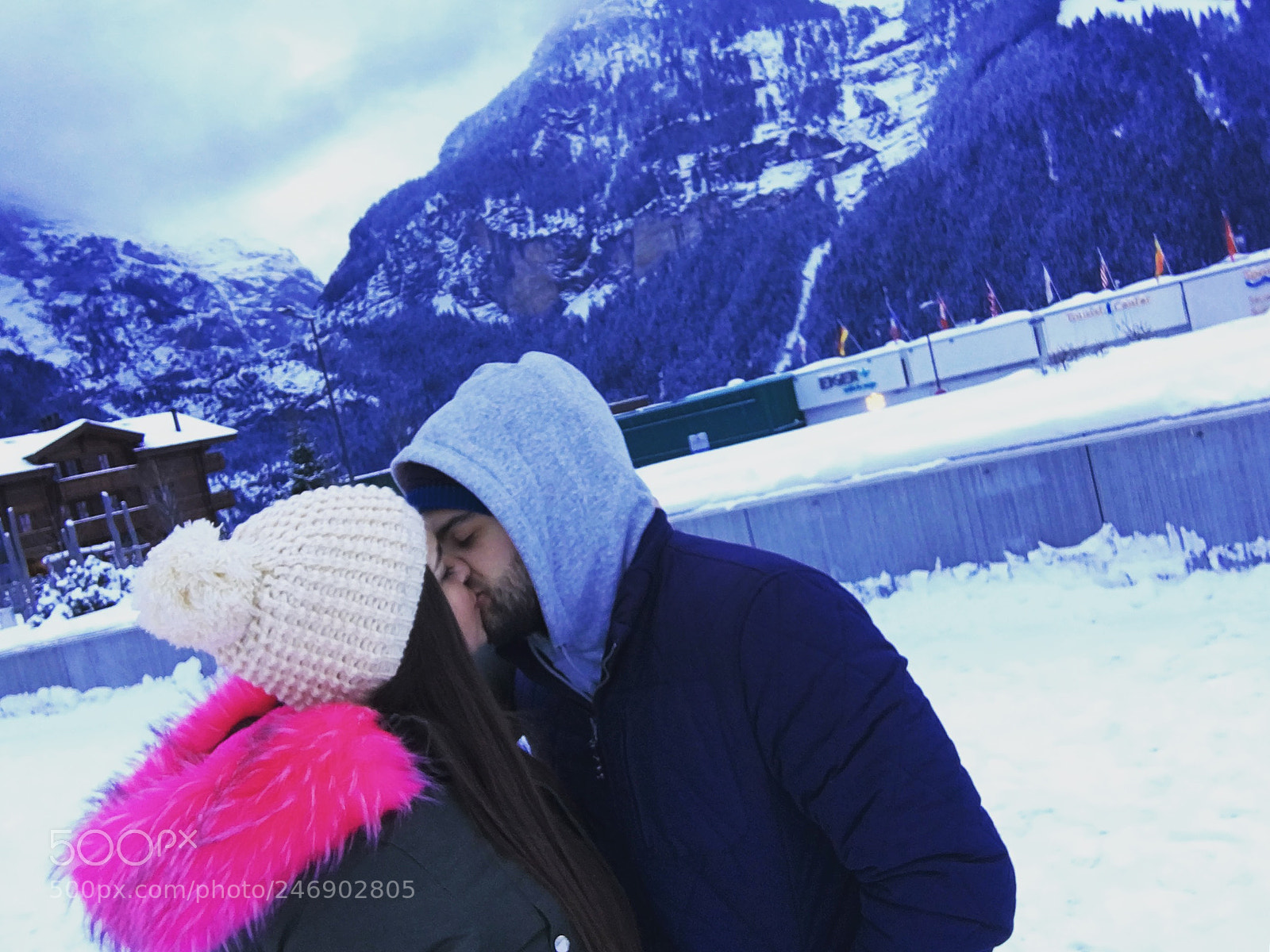 Apple iPhone 6s Plus sample photo. Grindelwald love photography
