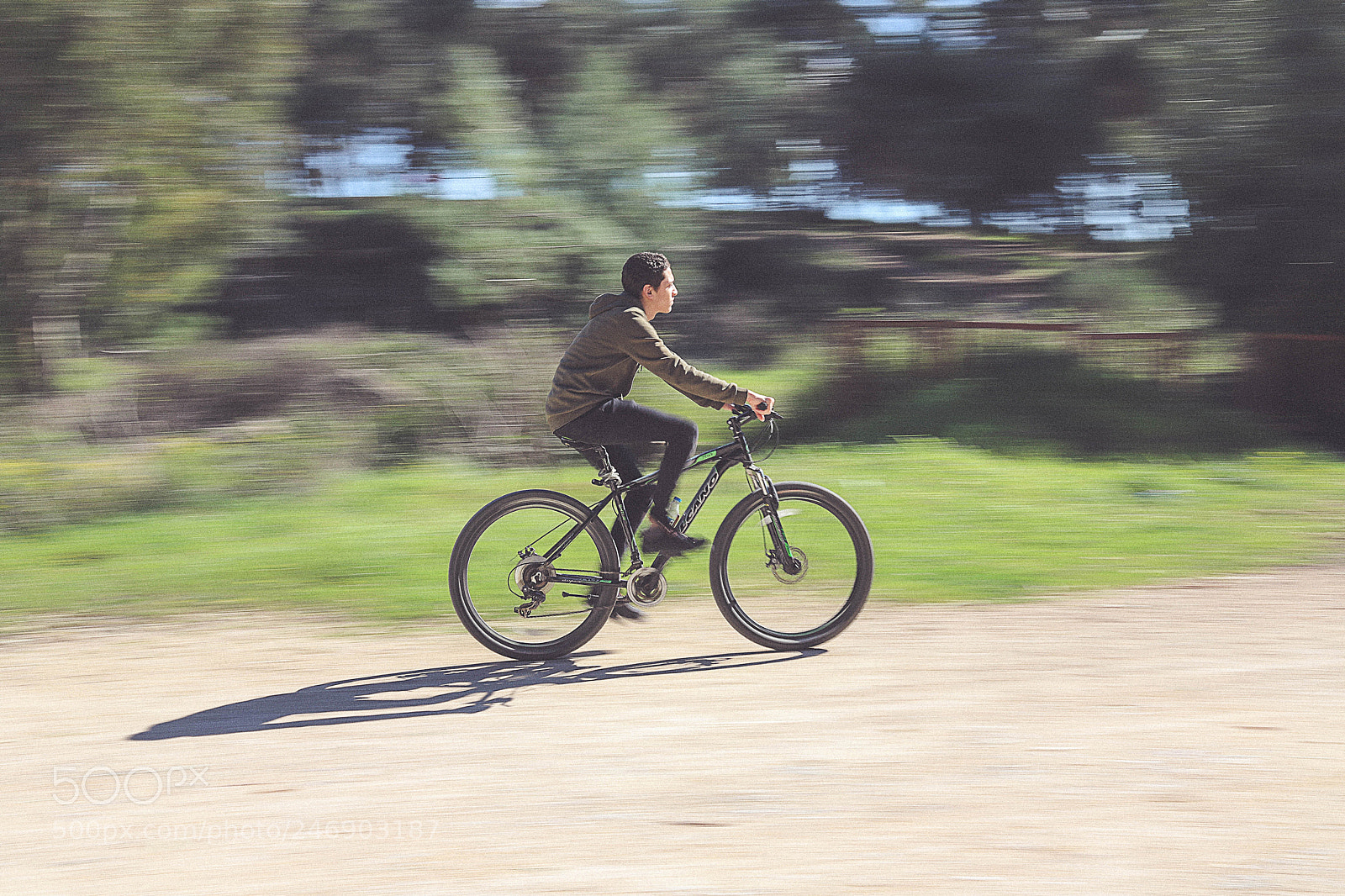 Canon EOS 6D Mark II sample photo. Fast ! photography