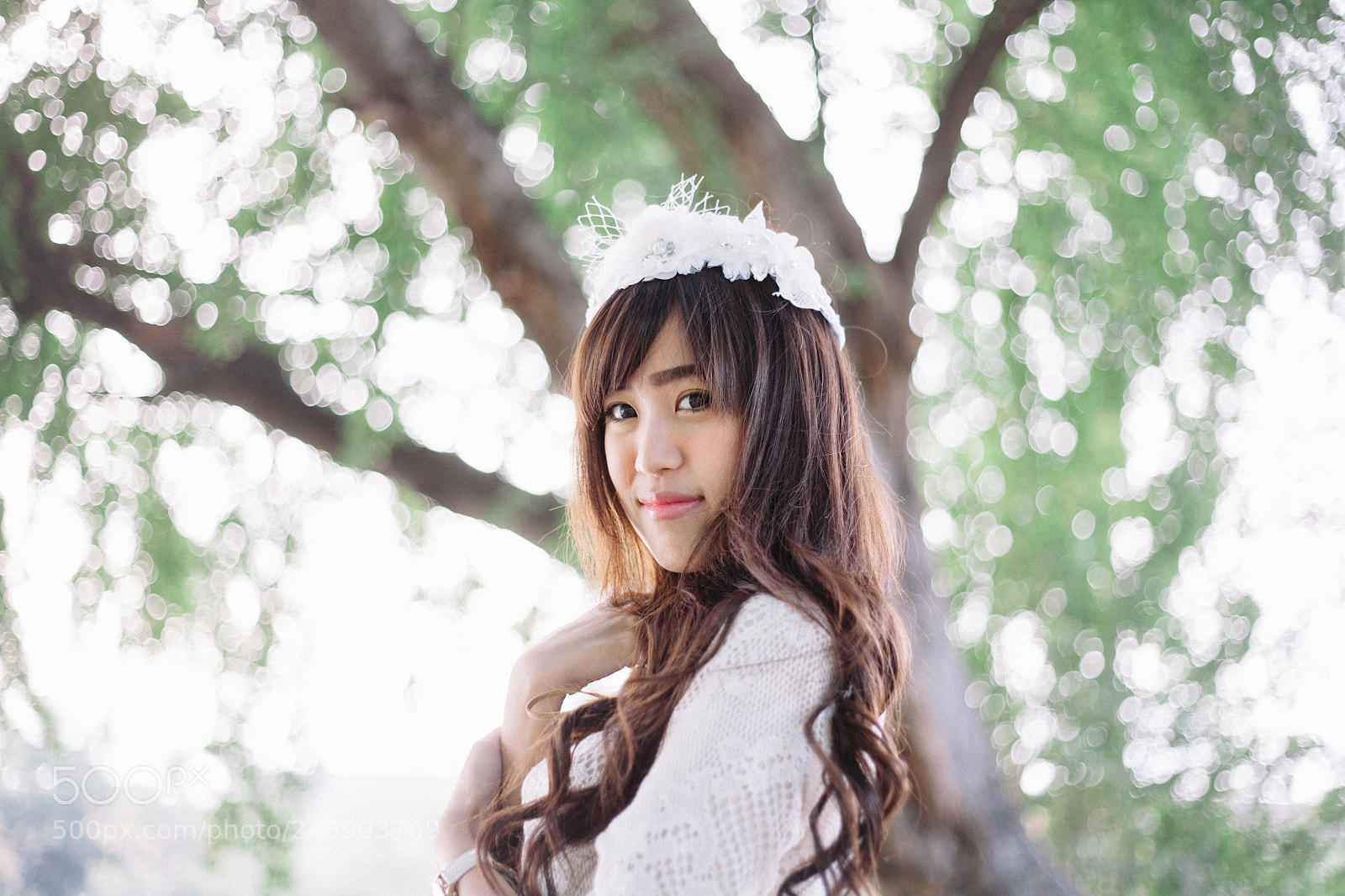 Canon EOS 5D sample photo. Beauty girl in wedding photography