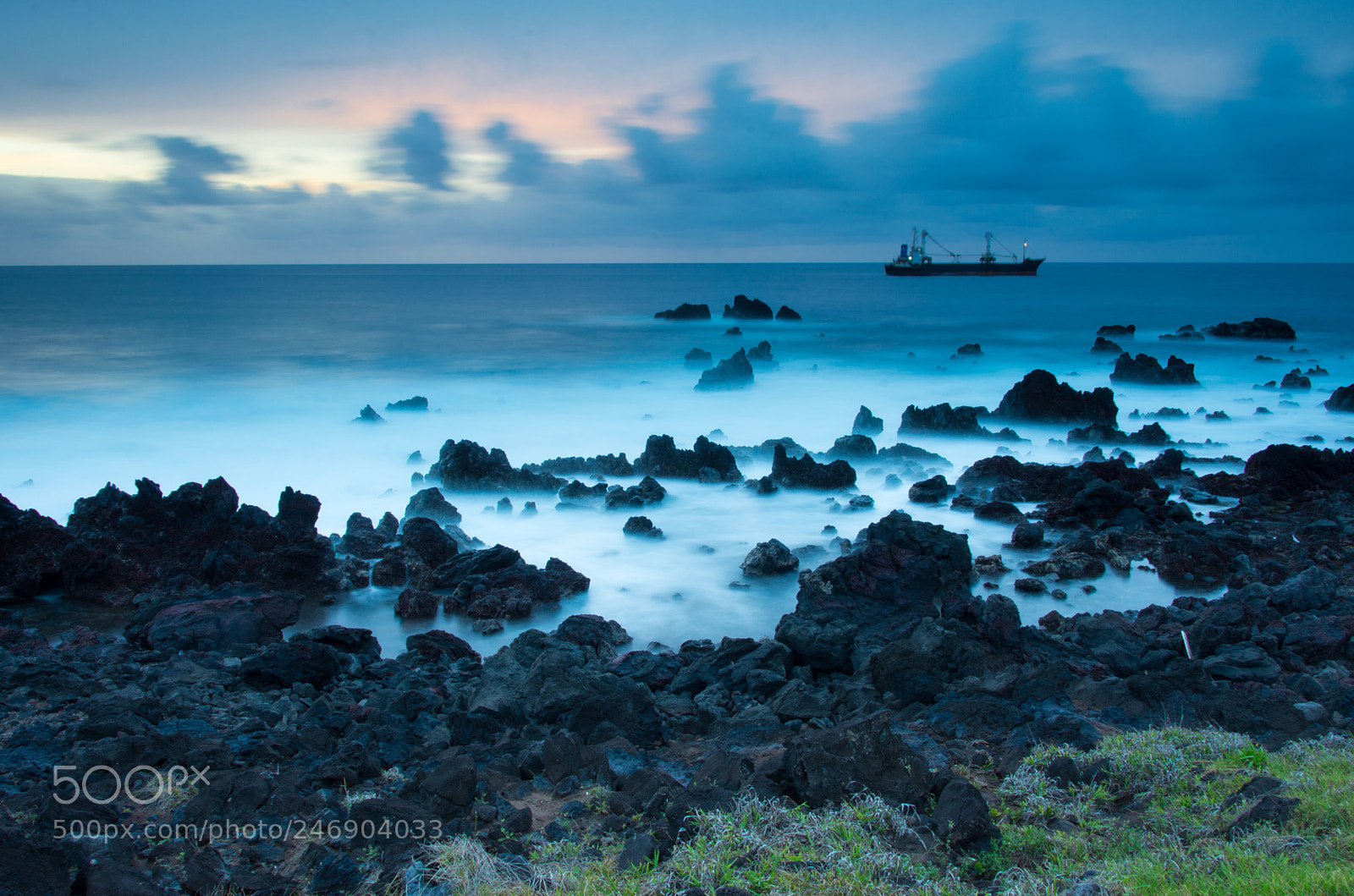 Nikon D7200 sample photo. Waiting ship photography