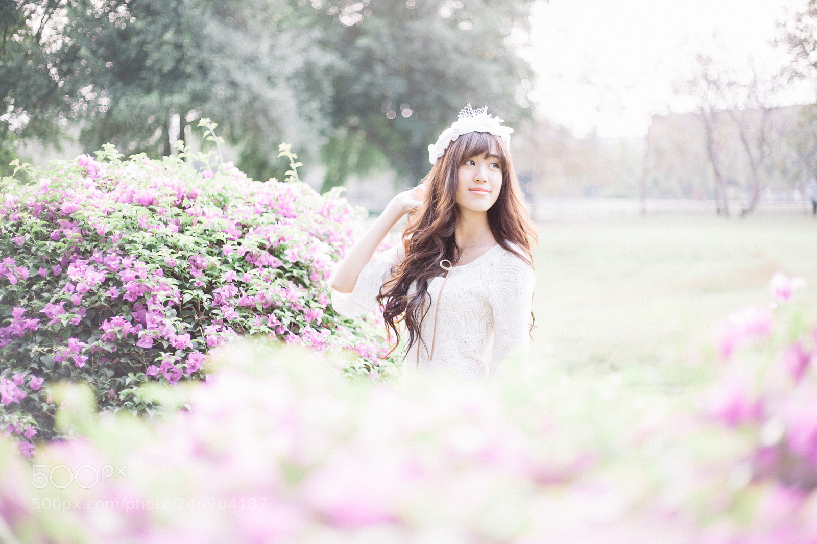 Canon EOS 5D sample photo. Beauty girl in wedding photography