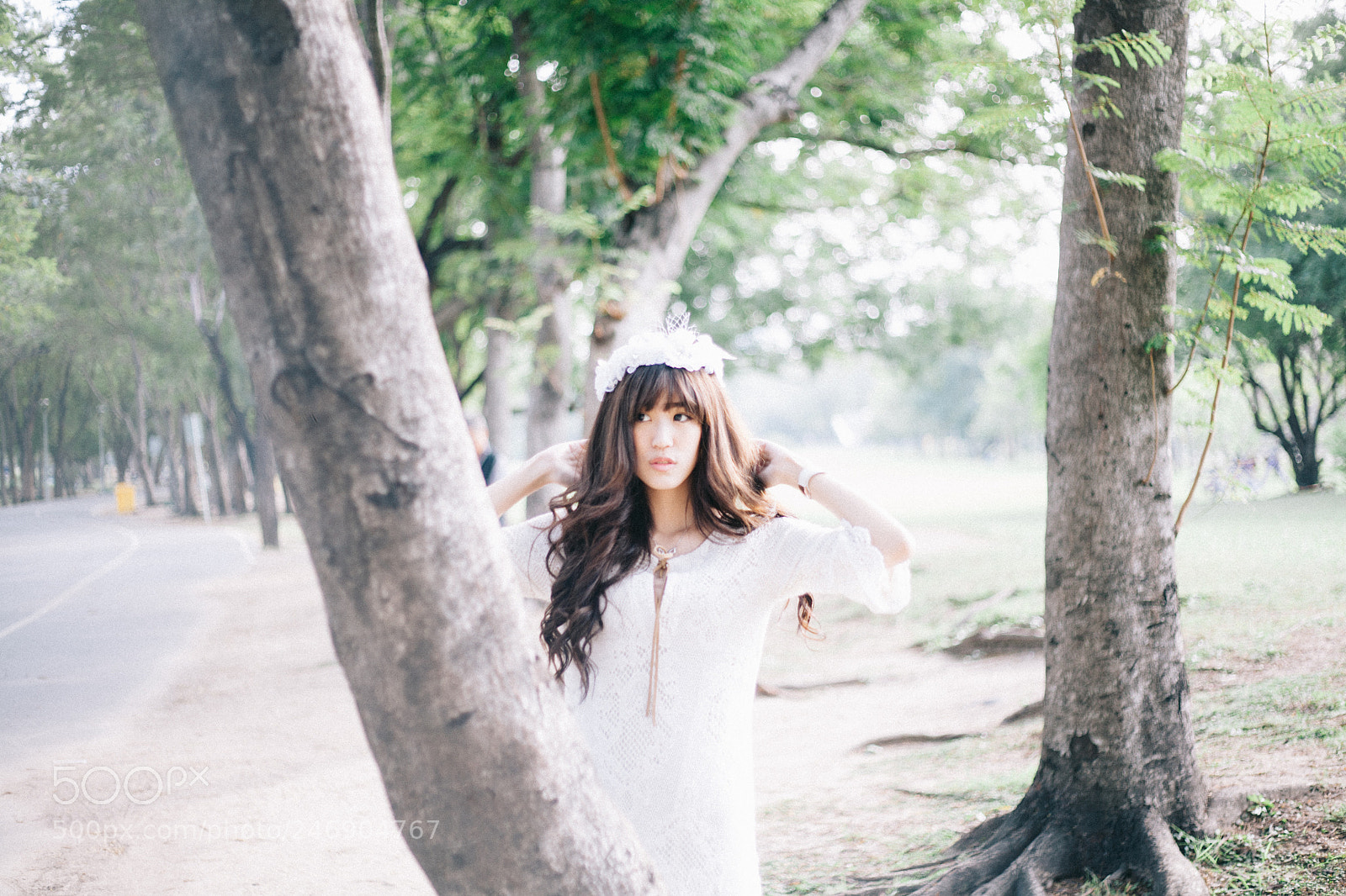 Canon EOS 5D sample photo. Beauty girl in wedding photography
