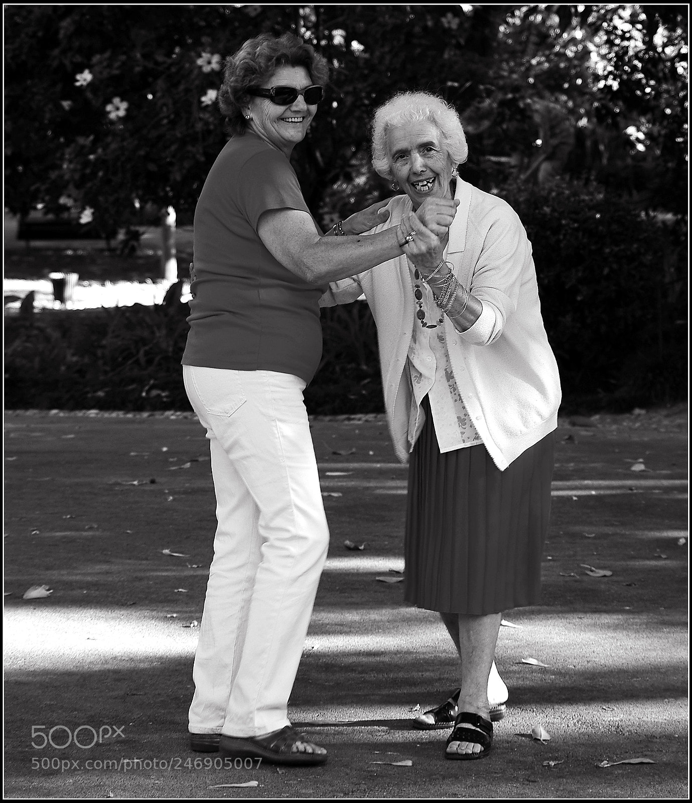 Pentax K200D sample photo. Streetphotography portugal photography