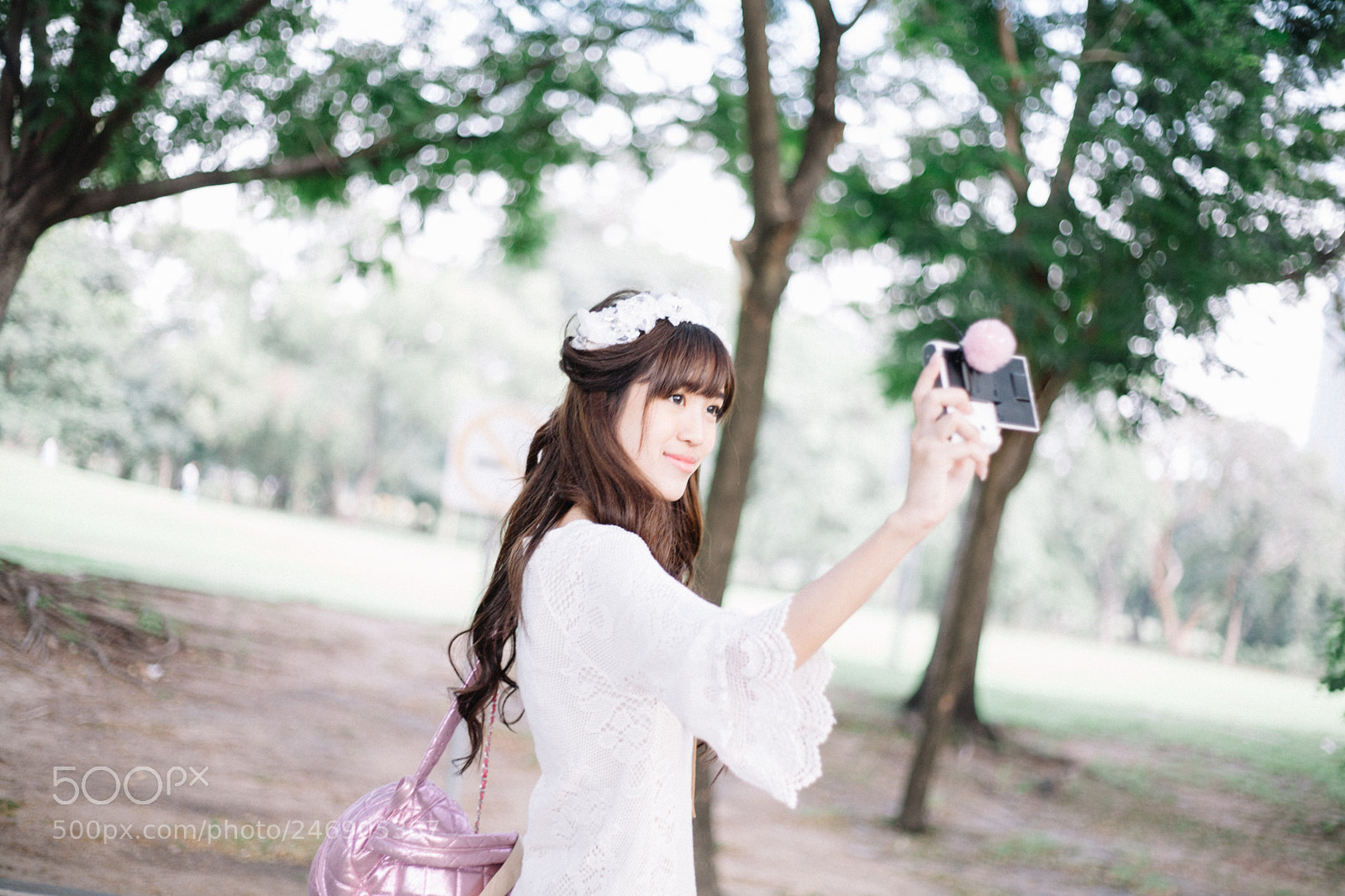 Canon EOS 5D sample photo. Beauty girl in wedding photography