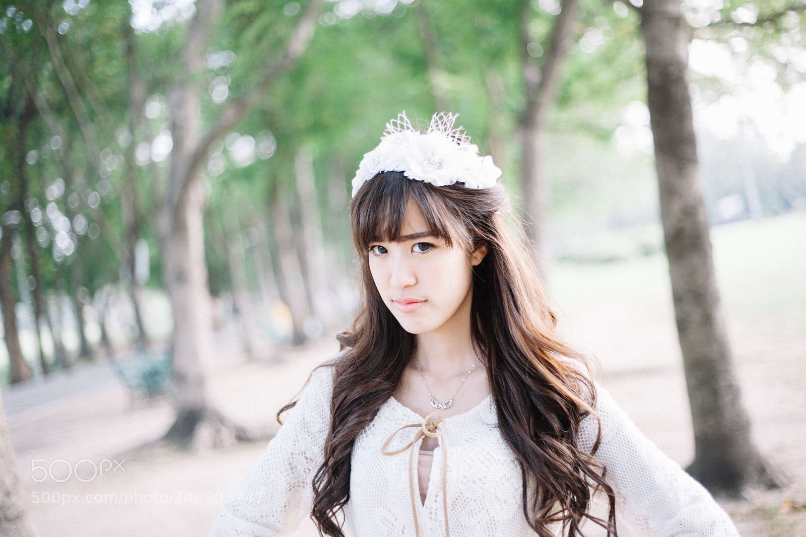 Canon EOS 5D sample photo. Beauty girl in wedding photography