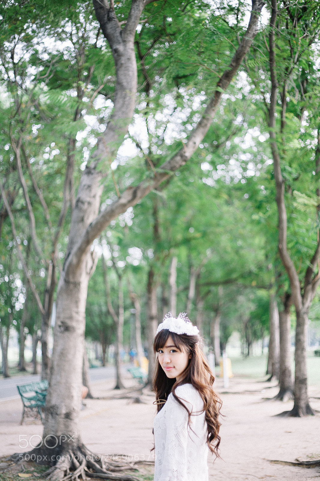Canon EOS 5D sample photo. Beauty girl in wedding photography