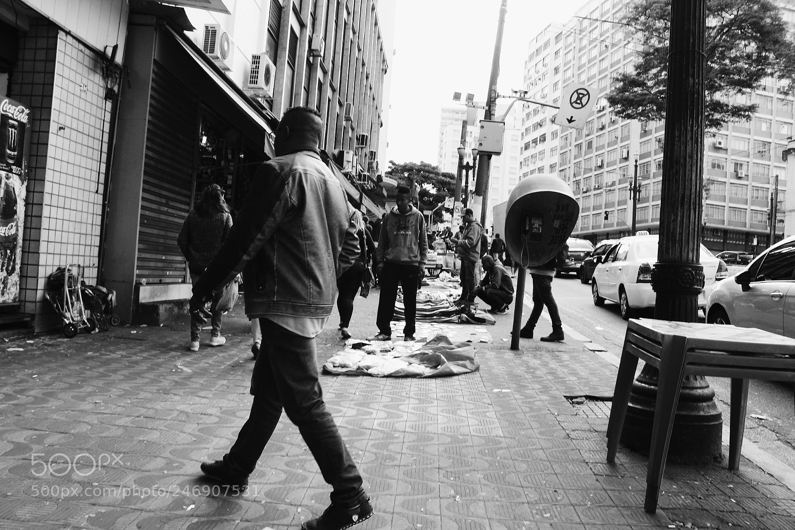 Canon EOS 1200D (EOS Rebel T5 / EOS Kiss X70 / EOS Hi) sample photo. Sidewalk photography