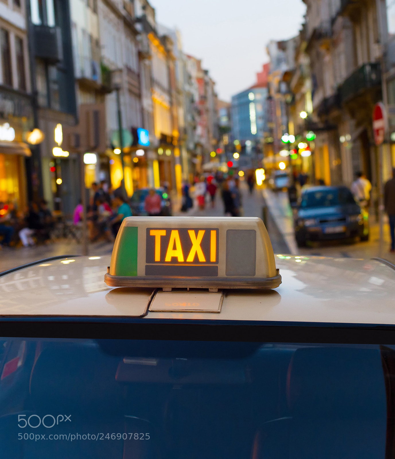 Nikon Df sample photo. Old town taxi car photography