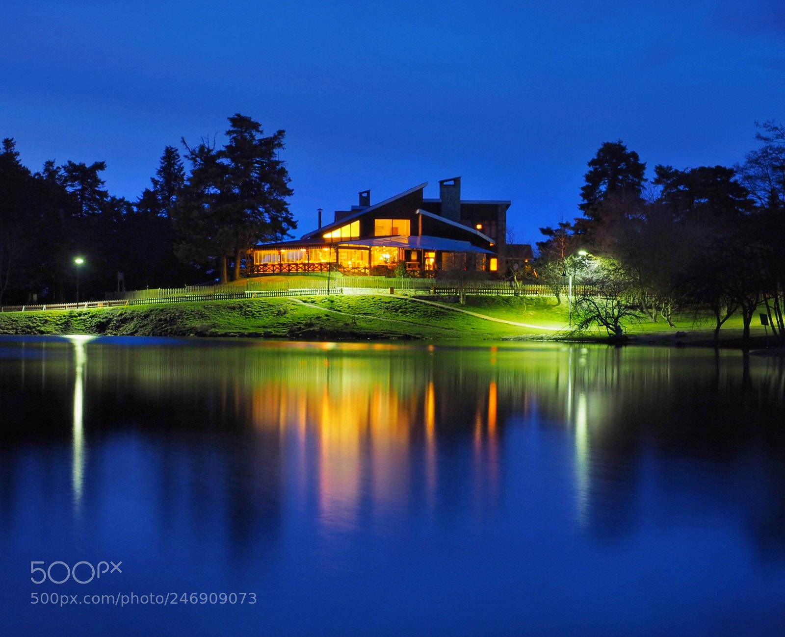 Olympus OM-D E-M10 II sample photo. Magical hour in lake photography