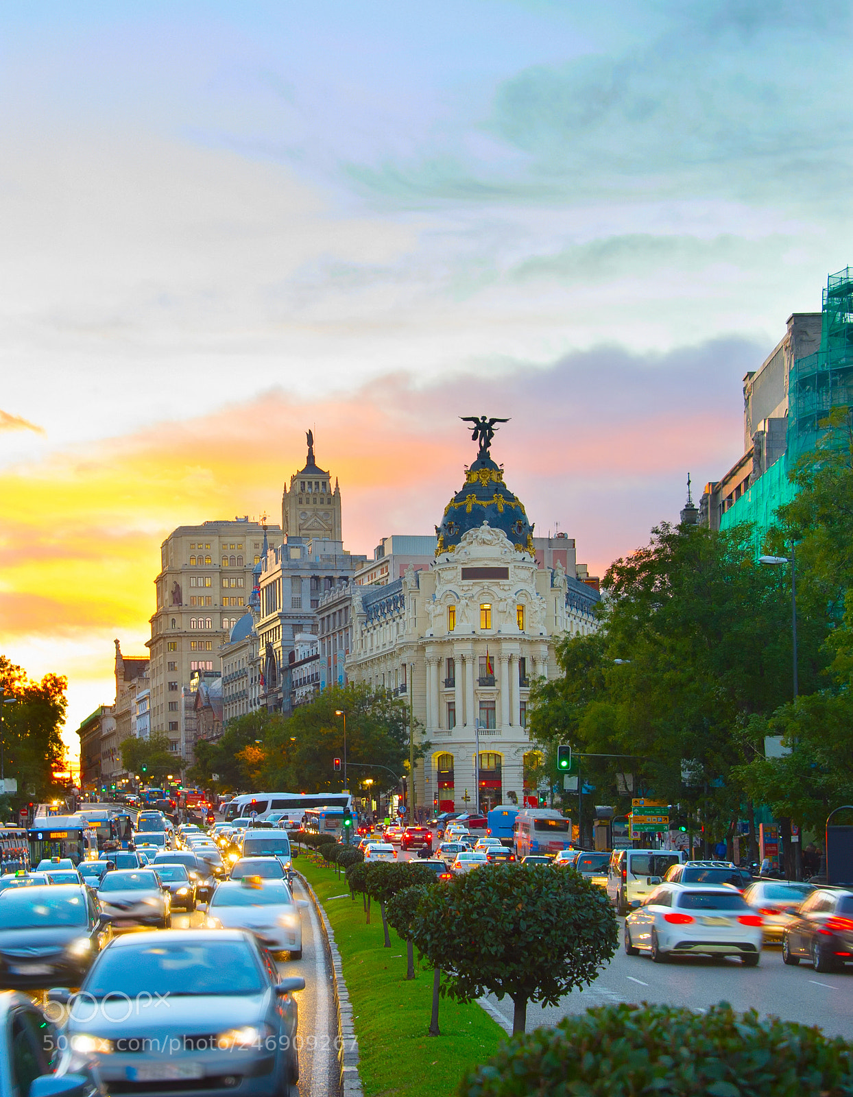 Nikon Df sample photo. Madrid downtown busy street photography