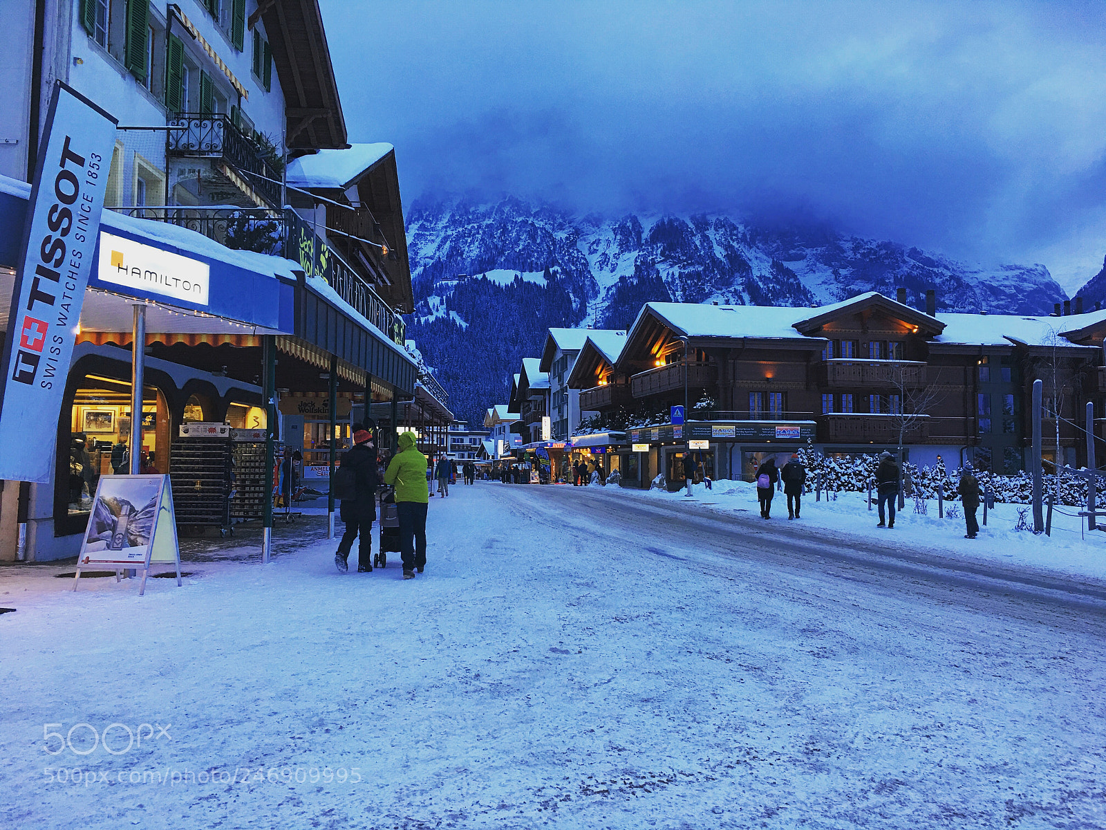 Apple iPhone 6s Plus sample photo. Grindelwald at night photography