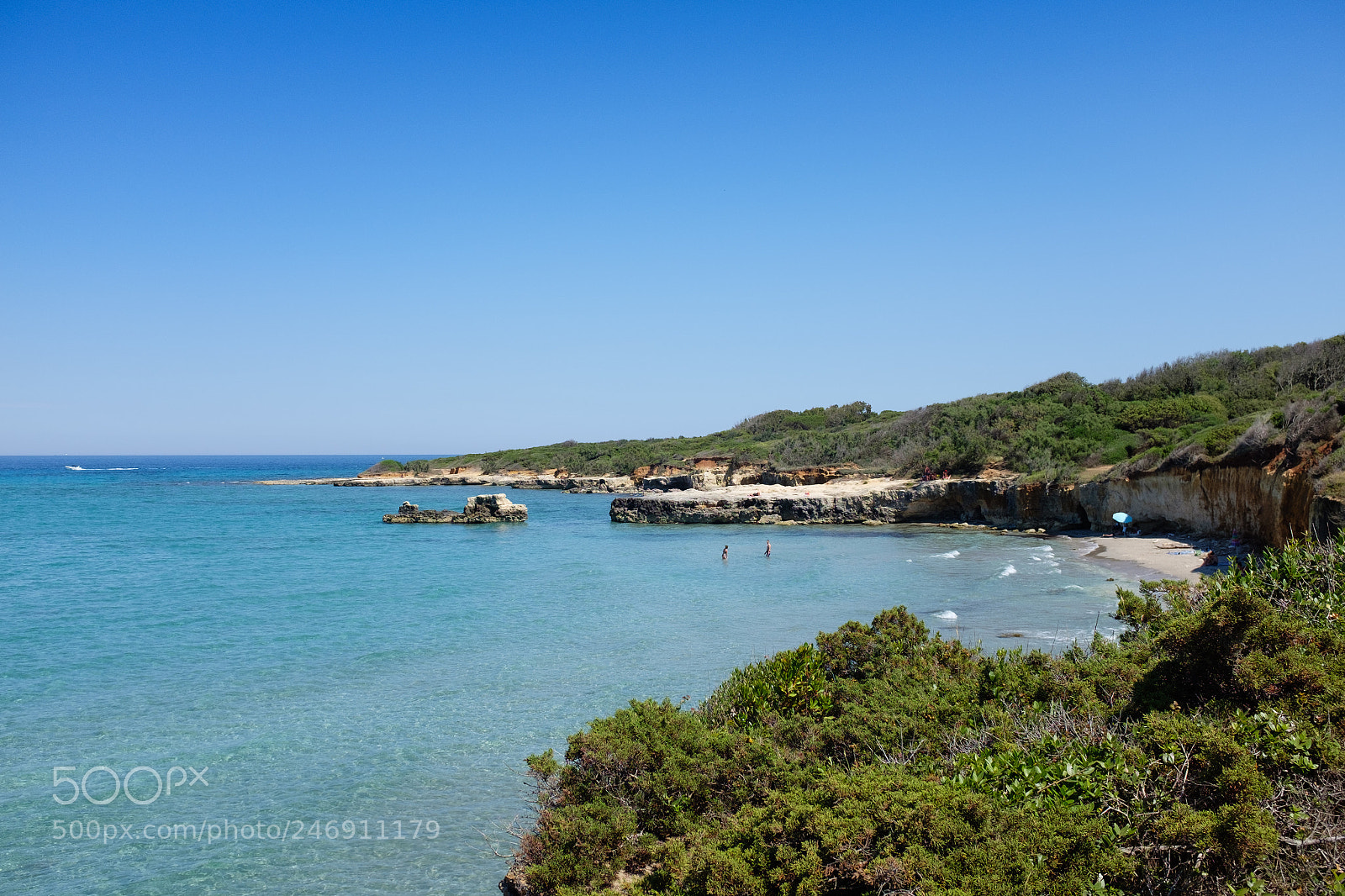 Fujifilm X100S sample photo. Apulian coastline in a photography
