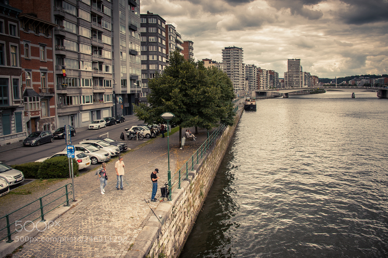 Canon EOS 500D (EOS Rebel T1i / EOS Kiss X3) sample photo. Are you lucky, fisherman ? photography