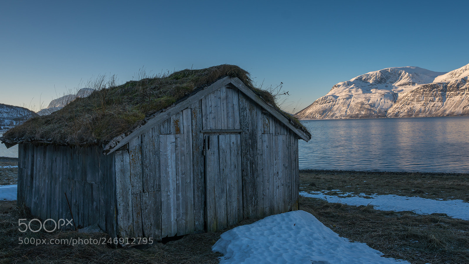 Sony a6500 sample photo. An old shack photography